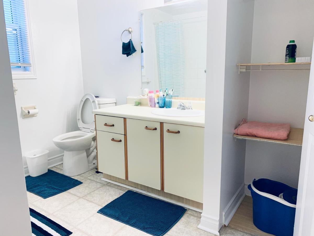 Private Fully Furnished Room In Halifax Shared Washroom Eksteriør billede
